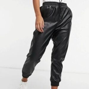 Zara faux leather jogger pants Women’s size Medium